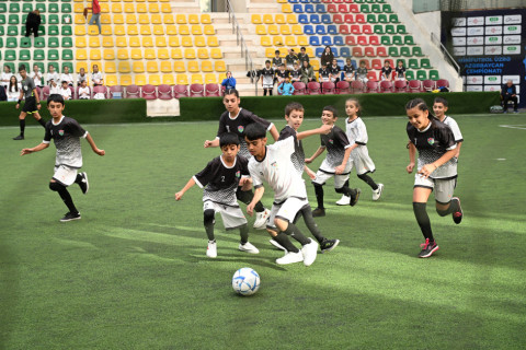 По инициативе Лейлы Алиевой организован очередной турнир по мини-футболу среди команд детских домов - ФОТО