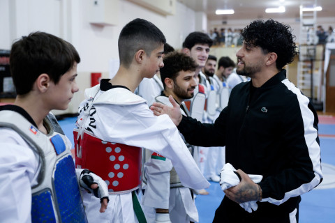 “Qarabağ”ın braziliyalı ulduzu Kadi Borges parataekvondoçuların məşqində olub - FOTO