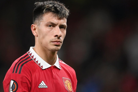 Лисандро Мартинес вернулся к тренировкам в общей группе "МЮ"