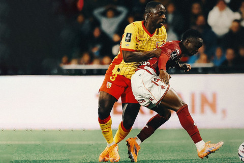 "Метц" обыграл "Ланс", автор дубля был удален с поля в концовке матча