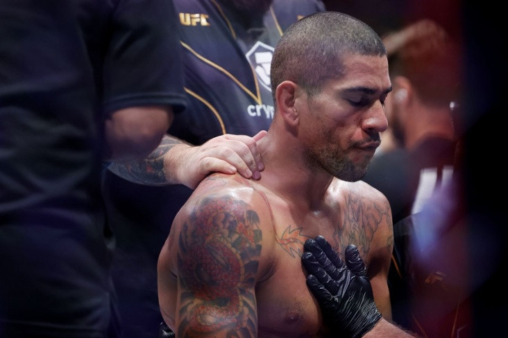 UFC çempionu Aleks Pereyra Mark Tsukerberqlə sparrinq keçirib