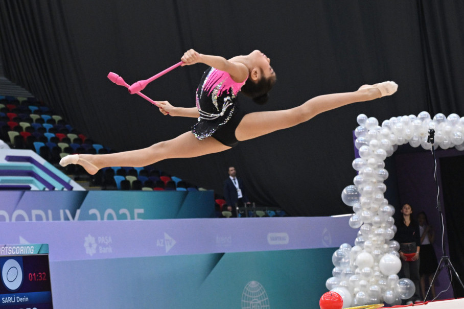В Баку стартовал международный турнир по художественной гимнастике Ocaq Cup - ФОТО