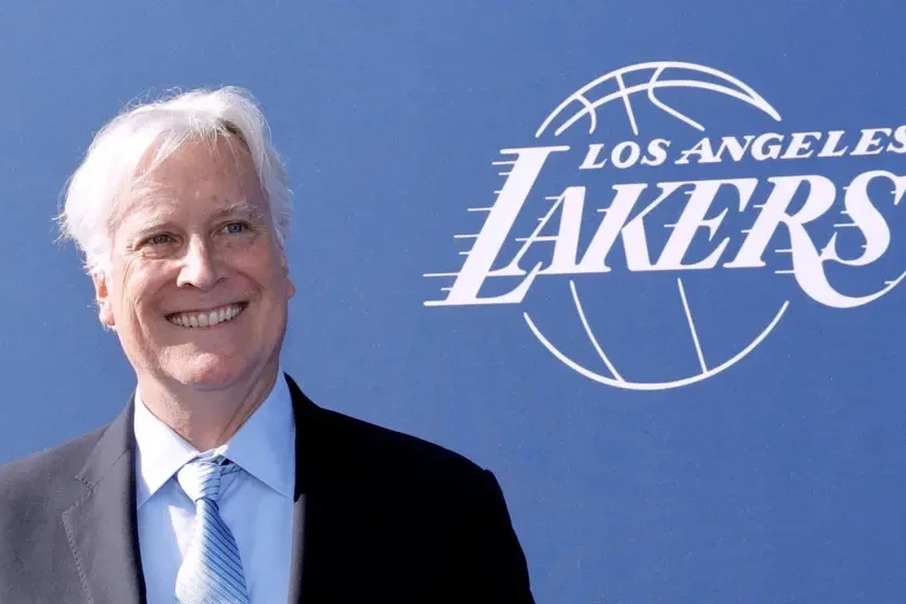 NBA “Leykers”in nəzarət səhm paketinin “Çelsi”nin həmsahibinə satılmasını təsdiqləyib