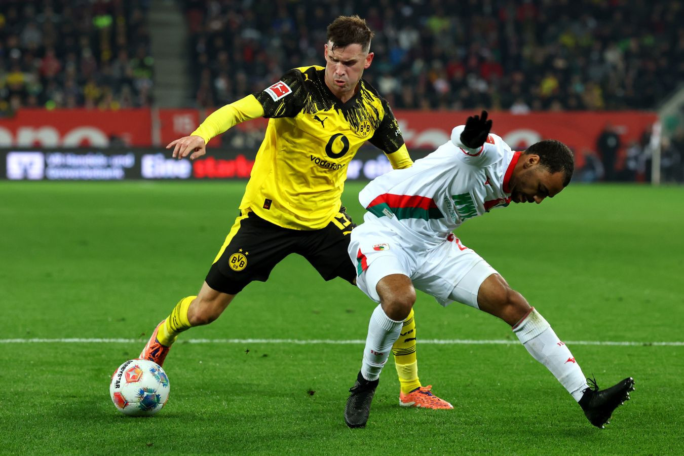 “Borussiya Dortmund” Bundesliqanın 9-cu turunda “Auqsburq”u məğlub edib - VİDEO