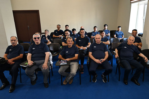 Futzal hakimləri və inspektorlar üçün seminar keçirib - FOTO