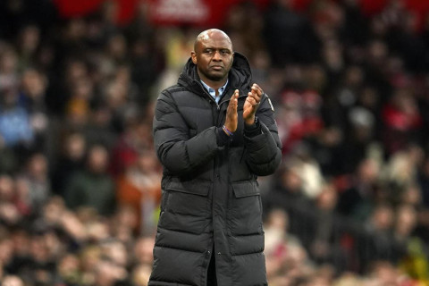 “Cenoa” Patrik Viyera yollarını ayırdı