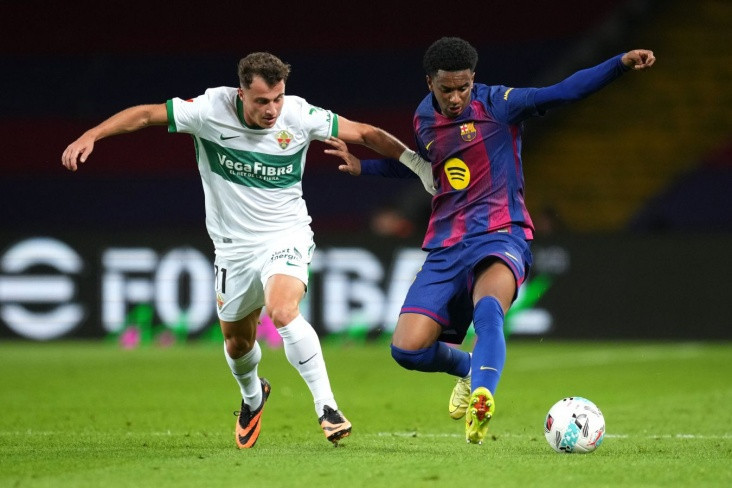 "Барселона" победила "Эльче" в Ла Лиге - ВИДЕО