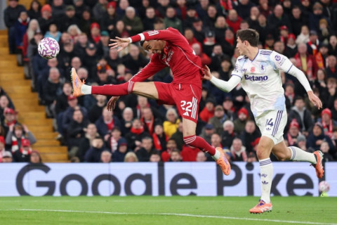 “Liverpul” “Aston Villa”nı məğlub edərək Premyer Liqada üçüncü yerə yüksəlib - VİDEO