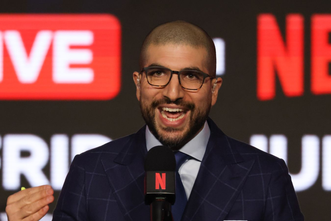 UFC-də bir neçə döyüşçüyə uduzmaq təklif olunub - İnsayder