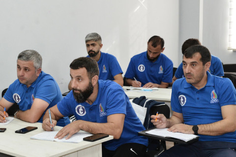 Gəncədə keçirilən UEFA-nın məşqçi hazırlığı proqramı başa çatdı - FOTO