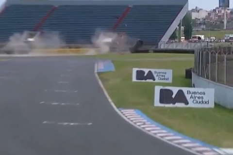 Argentinada keçirilən avtomobil yarışında dəhşətli qəza - VİDEO