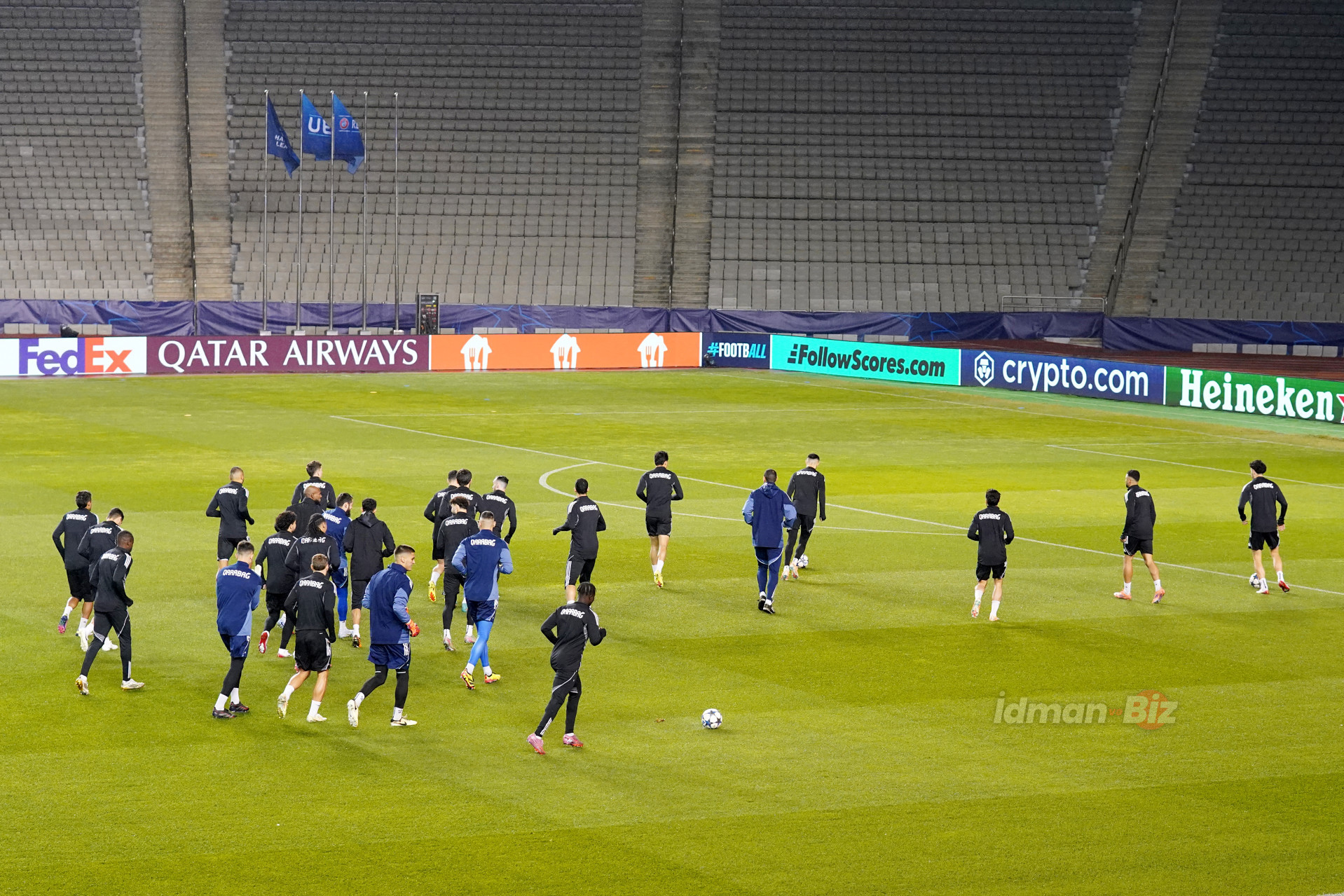 “Qarabağ” “Çelsi” ilə oyun öncəsi Tofiq Bəhramov adına stadionda məşq edib - FOTO/VİDEO