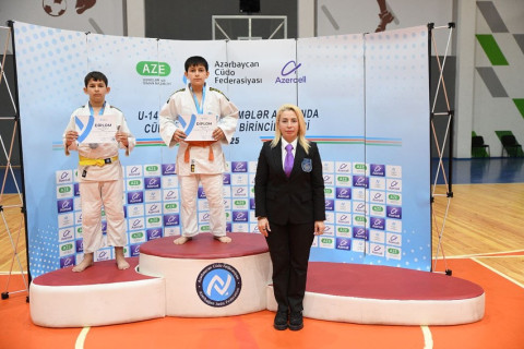 В Лянкяране прошло региональное первенство по дзюдо среди юношей и девушек до 14 лет - ФОТО