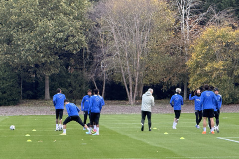 "Челси" проводит последнюю тренировку перед матчем с "Карабахом" - ФОТО
