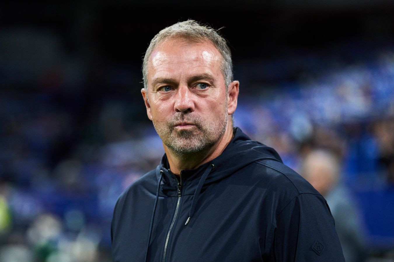 Флик отреагировал на слухи о возможном уходе из Барселоны: "Еше одна чушь"