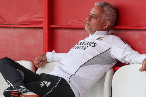 Жозе Моуринью пророчат пост главного тренера клуба АПЛ