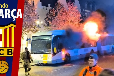 Автобус с болельщиками "Барселоны" загорелся по пути в Брюгге - ВИДЕО