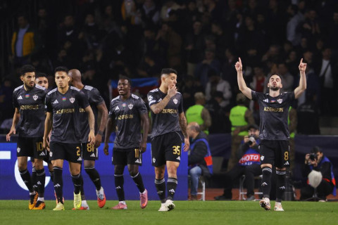 UEFA Çempionlar Liqası: “Qarabağ” “Çelsi” ilə oyunda irəli çıxdı - CANLI