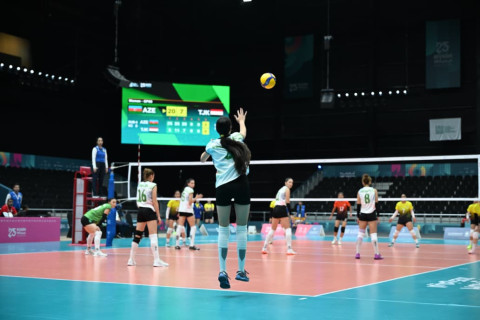 Игры исламской солидарности: женская сборная Азербайджана уверенно обыграла команду Таджикистана - ФОТО