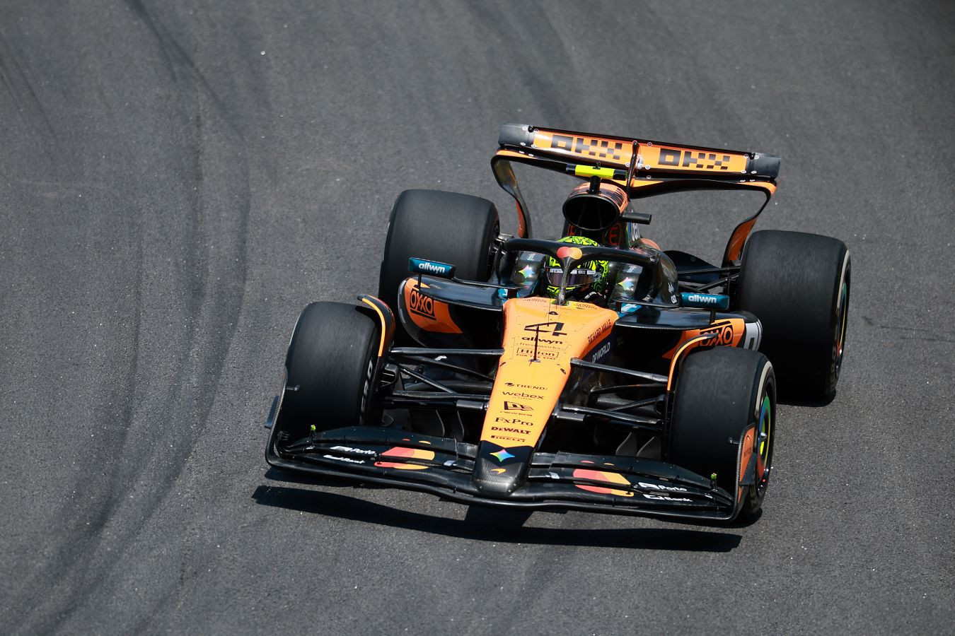 Норрис выиграл спринт-квалификацию Гран-при Бразилии