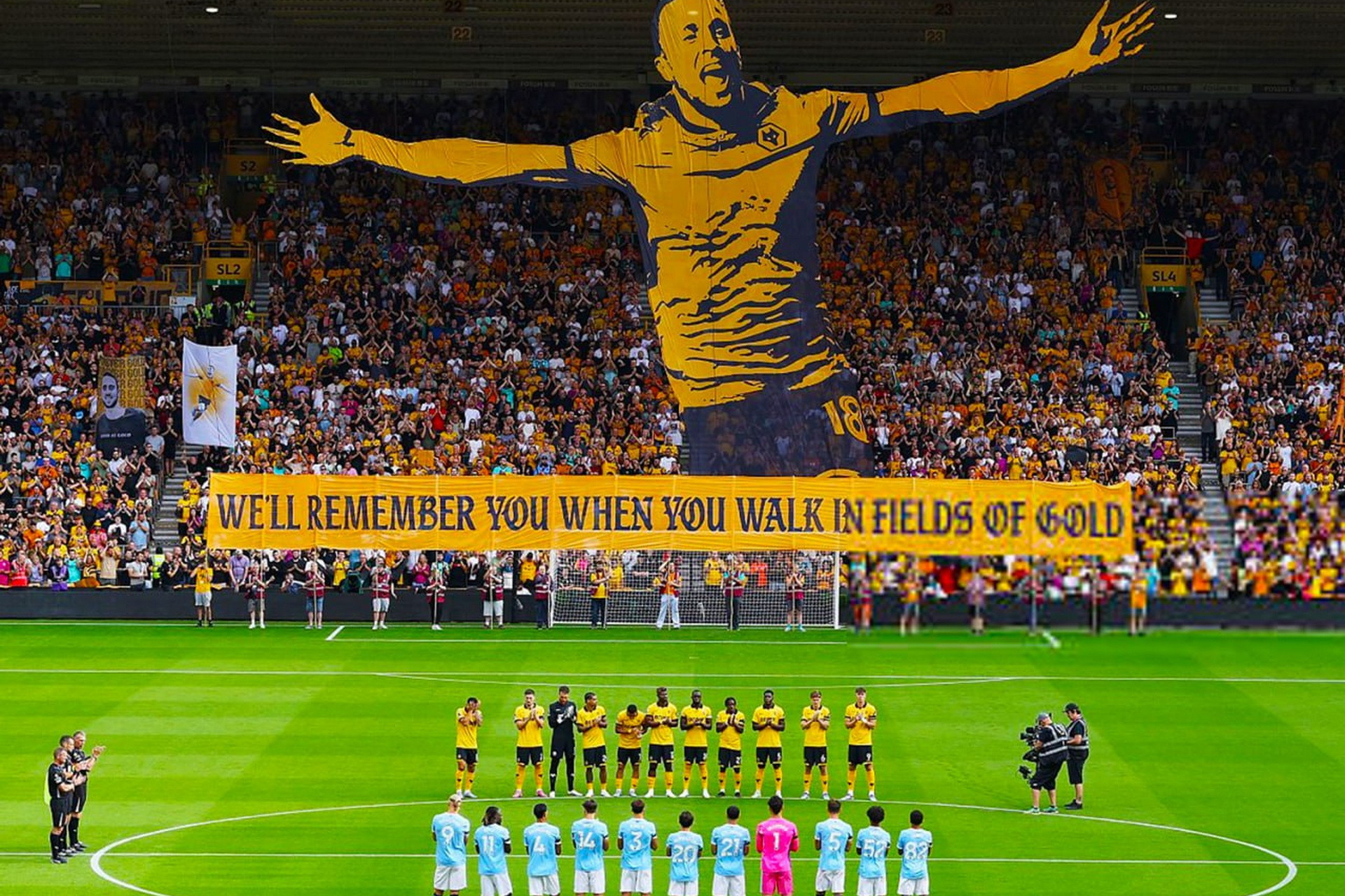 Английские футбольные организации ограничили минуты молчания