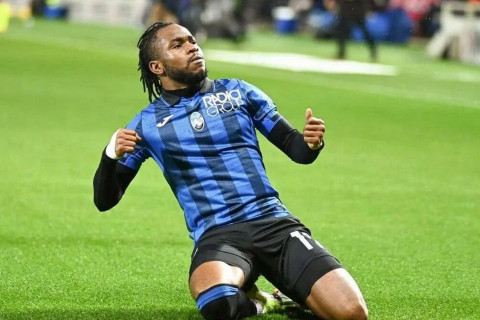 Baş məşqçi ilə dalaşan hücumçunu “Qalatasaray” transfer etmək istəyir