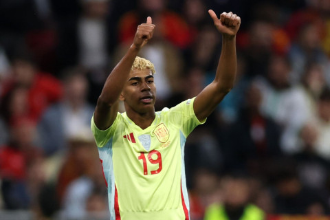 Тренер Испании объяснил вызов Ямаля, несмотря на сообщения о травме