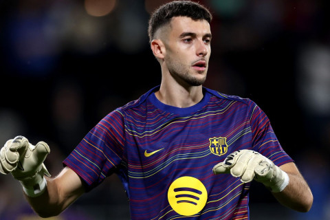 Вратарь "Барселоны" вернулся к тренировкам после травмы