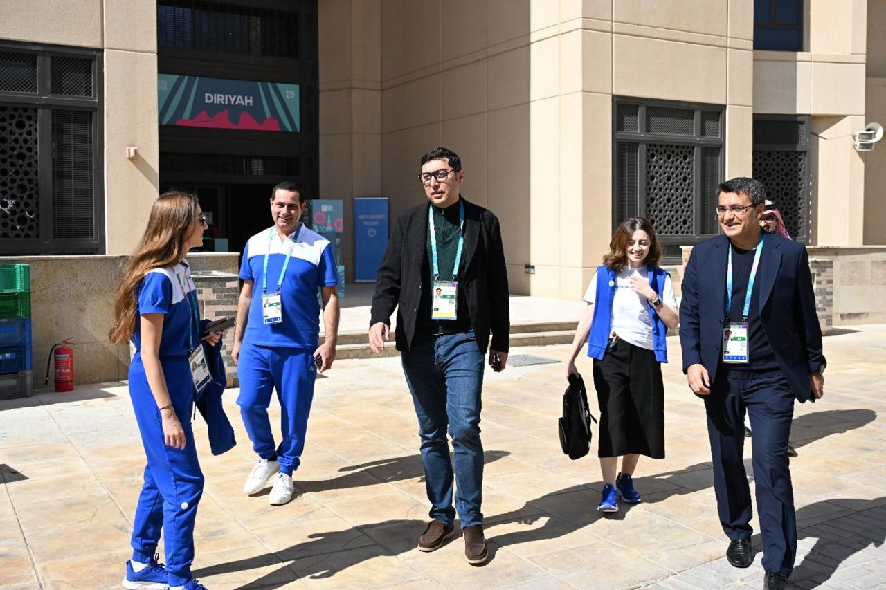 Фарид Гаибов встретился с азербайджанскими спортсменами в Саудовской Аравии - ФОТО