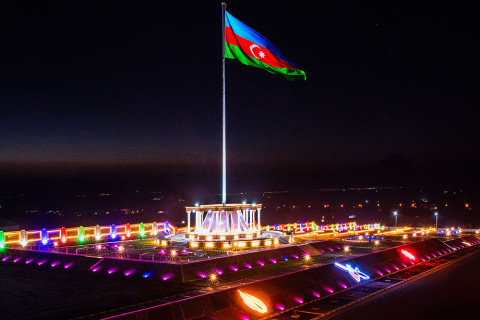 9 Noyabr Azərbaycanda Dövlət Bayrağı Günüdür