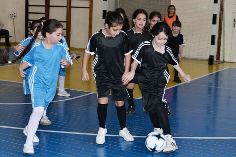Bakıda UEFA-nın dəstəyi ilə keçirilən “Məktəbli Qızlar” turnirinə start verilib - FOTO