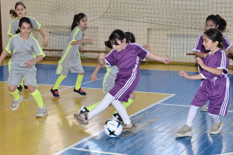 Bakıda UEFA-nın dəstəyi ilə keçirilən “Məktəbli Qızlar” turnirinə start verilib - FOTO