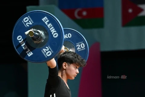 Ağırlıqqaldıranımız VI İslam Həmrəyliyi oyunlarında üç bürünc medal qazandı - YENİLƏNİB + FOTO/VİDEO