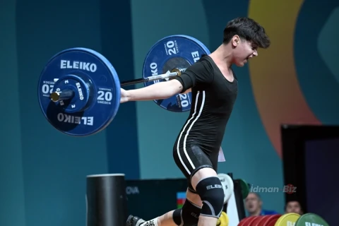 Ağırlıqqaldıranımız VI İslam Həmrəyliyi oyunlarında üç bürünc medal qazandı - YENİLƏNİB + FOTO/VİDEO