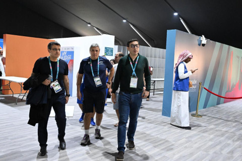 Фарид Гаибов встретился с азербайджанскими спортсменами в Саудовской Аравии - ФОТО