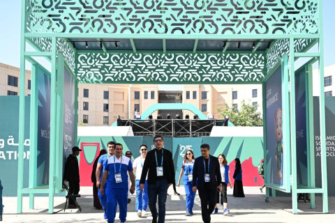 Фарид Гаибов встретился с азербайджанскими спортсменами в Саудовской Аравии - ФОТО