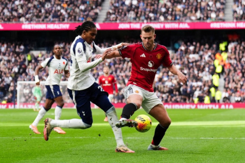 İngiltərə Premyer Liqasında dramatik oyun heç-heçə ilə başa çatdı - VİDEO