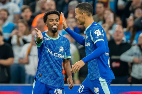 “Marsel” qələbə qazanaraq liderliyə yüksəlib