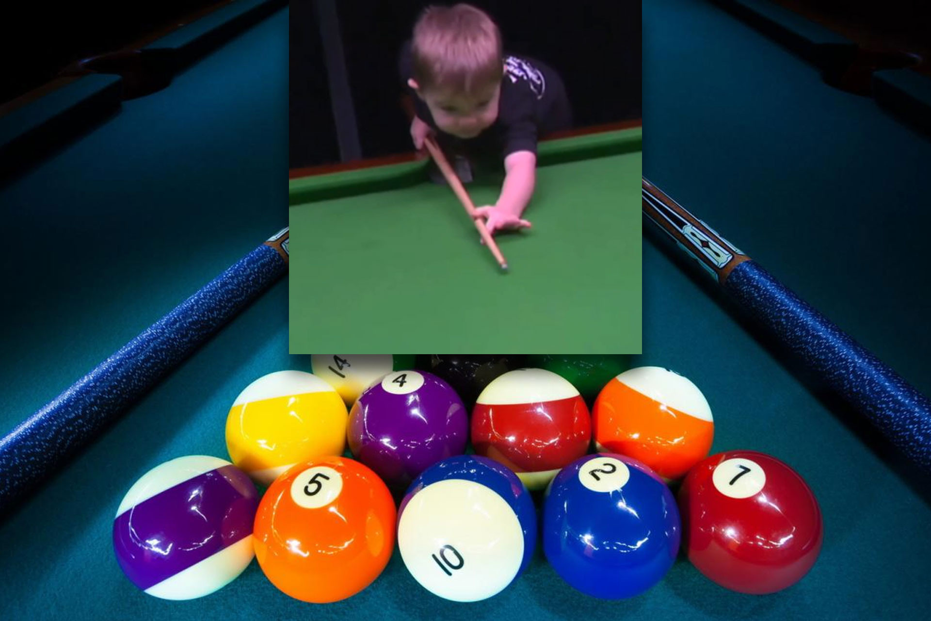 Mançesterli 2 yaşlı uşaq bilyard məharəti ilə sosial şəbəkələrdə məşhurlaşdı - VİDEO