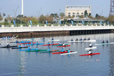 Гребцы поучаствовали в мероприятии в честь Победы и Дня флага Азербайджана - ФОТО