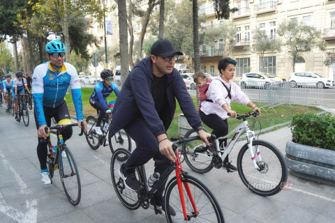 “Bayrağımız – qürur mənbəyimizdir!” devizi altında veloyürüş keçirildi - FOTO