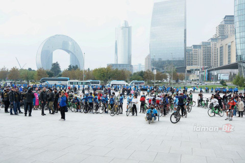 В Баку прошел велопробег под девизом "Наш флаг - символ победы, источник гордости"- ФОТО