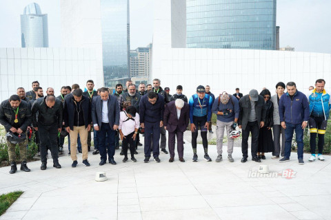 В Баку прошел велопробег под девизом "Наш флаг - символ победы, источник гордости"- ФОТО