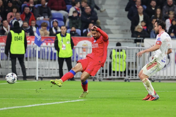 "ПСЖ" вырвал победу в матче с "Лионом" - ВИДЕО