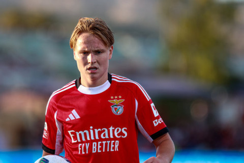 Игрок "Бенфики" Андреас Шельдеруп предстанет перед судом за распространение порнографии