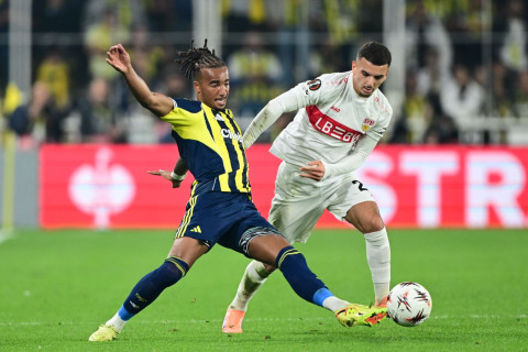 "Фенербахче" подал жалобу в УЕФА из-за судейства в матче с "Викторией"