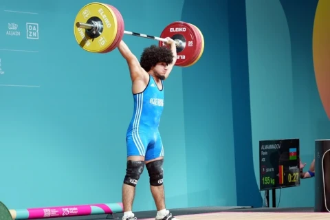 Azərbaycan ağırlıqqaldıranı İslamiadada üç medal qazanıb - YENİLƏNİB + FOTO