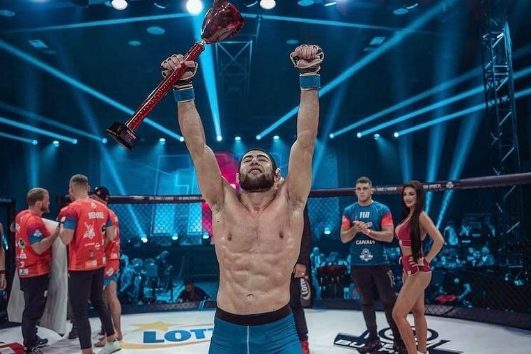Azərbaycanlı MMA döyüşçüsü Polşadakı turnirdə qələbə qazanıb - FOTO