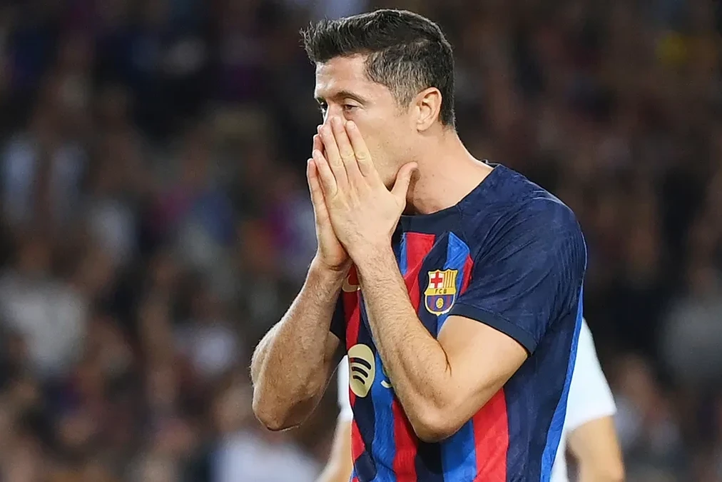 "Левандовски готов завершить карьеру, если не продлит контракт с "Барселоной"