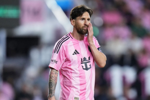 Месси подтвердил, что все еще болеет за "Барселону"